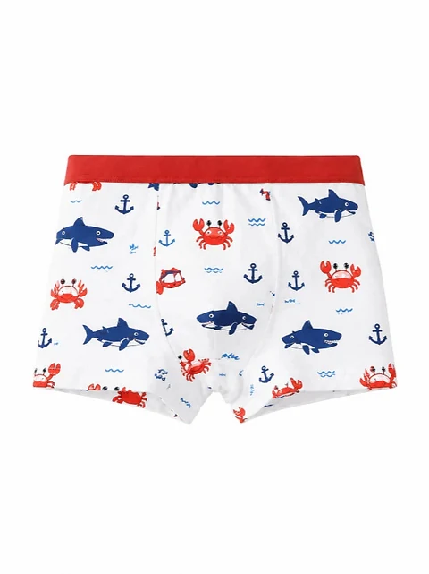 Weiße Boxershorts mit Haien, Krabben und Ankern sowie rotem Bund — ein Teil desselben vierteiligen Sets