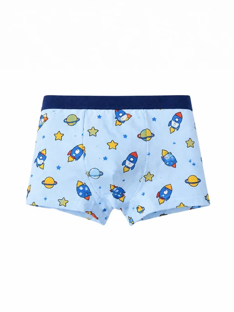 Blaue Boxershorts mit Raketen, Planeten und Sternen sowie dunkelblauem Bund — ein Teil desselben vierteiligen Sets